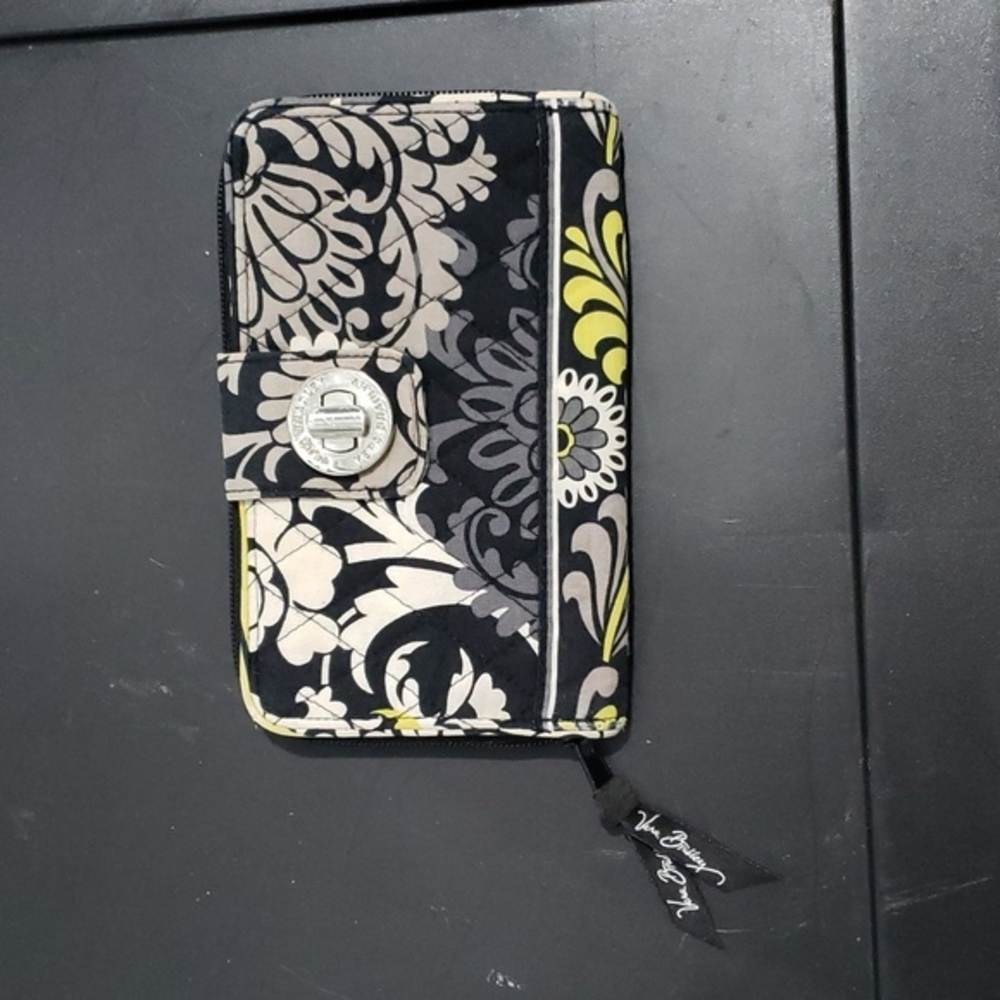 Vera‎ Bradley Turnlock wallet